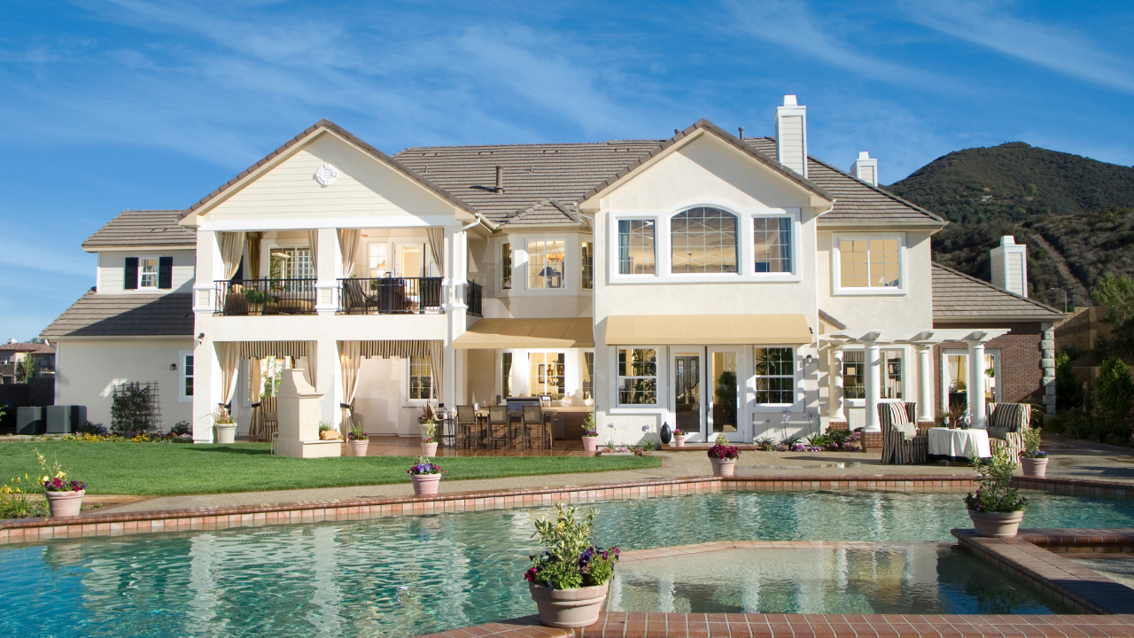 How Much Money You Really Need To Buy a Luxury Home – in Every State