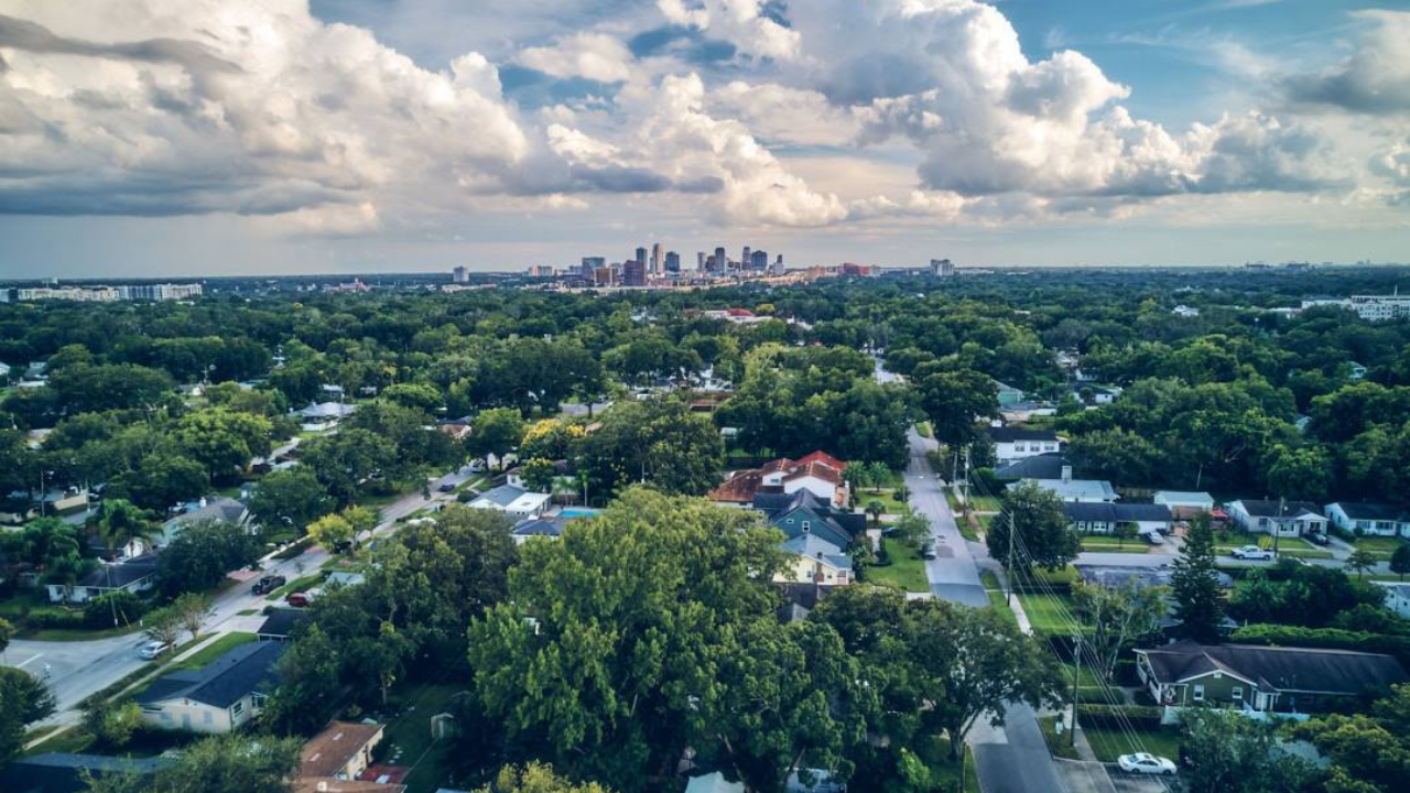 Living in College Park, Florida